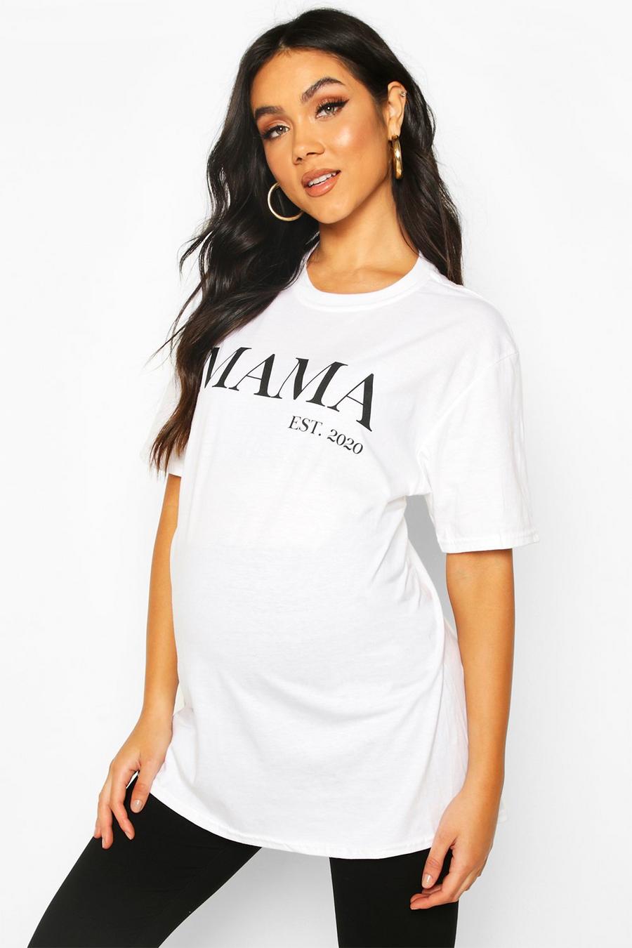 White Mammakläder - "Mama Est 2020" T-shirt med text image number 1
