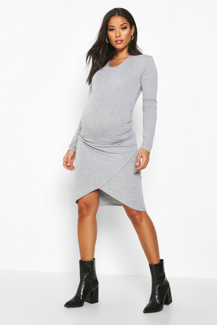 Mammakläder - Basic bodyconklänning i omlottmodell image number 1