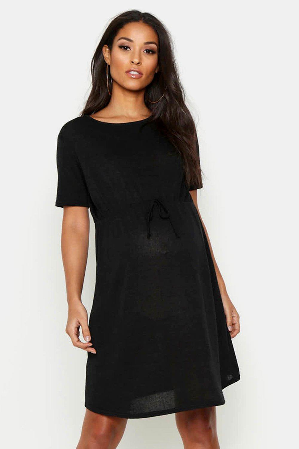 Black short sleeve outlet swing dress