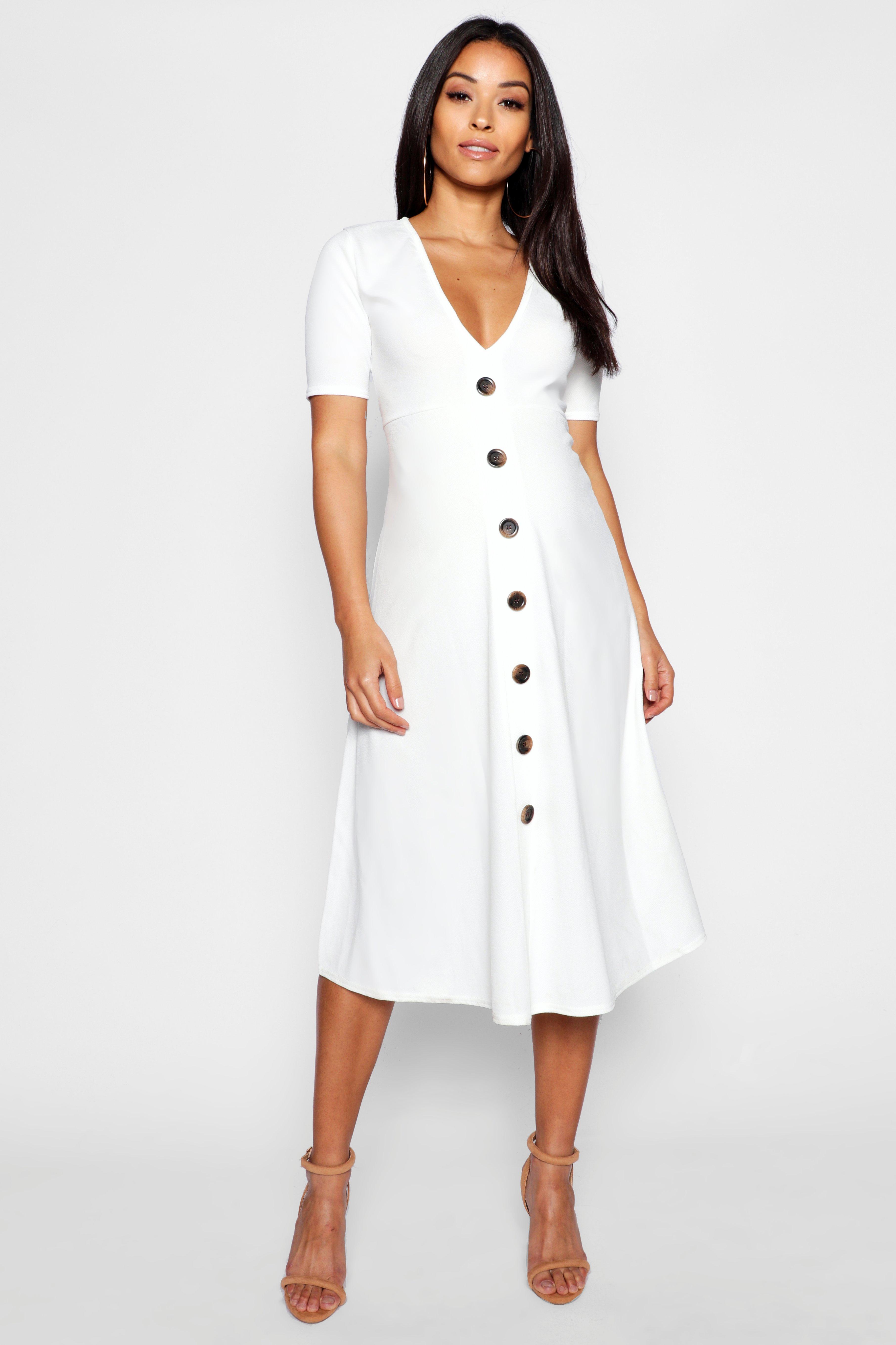 boohoo maternity dresses uk