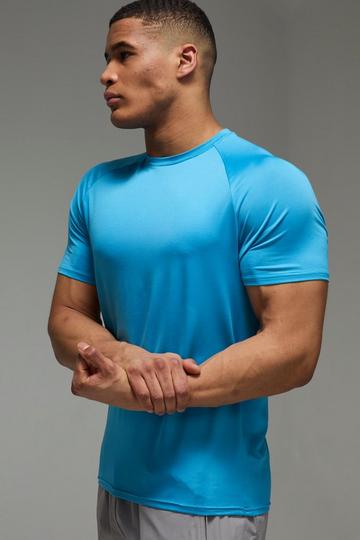 Man Active Lightweight Essentials Gym Regular Fit Raglan T-shirt blue