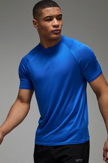 Man Active Lightweight Essentials Gym Regular Fit Raglan T-shirt cobalt