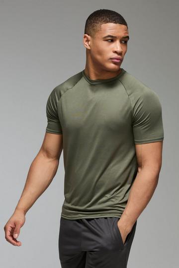 Man Active Dun Regular Fit Essentials Raglan T-Shirt khaki