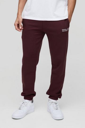 Regular Fit Core Fit Man Joggers burgundy