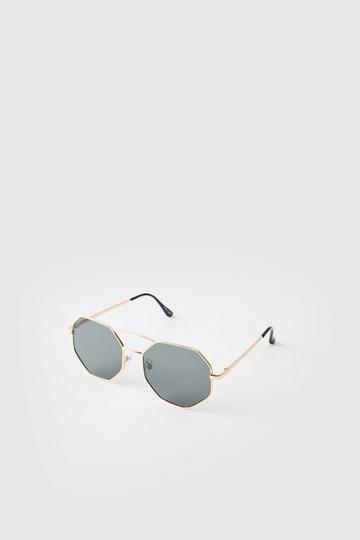 Metallic Gold Metal With Contrast Black Lense Round Sunglasses