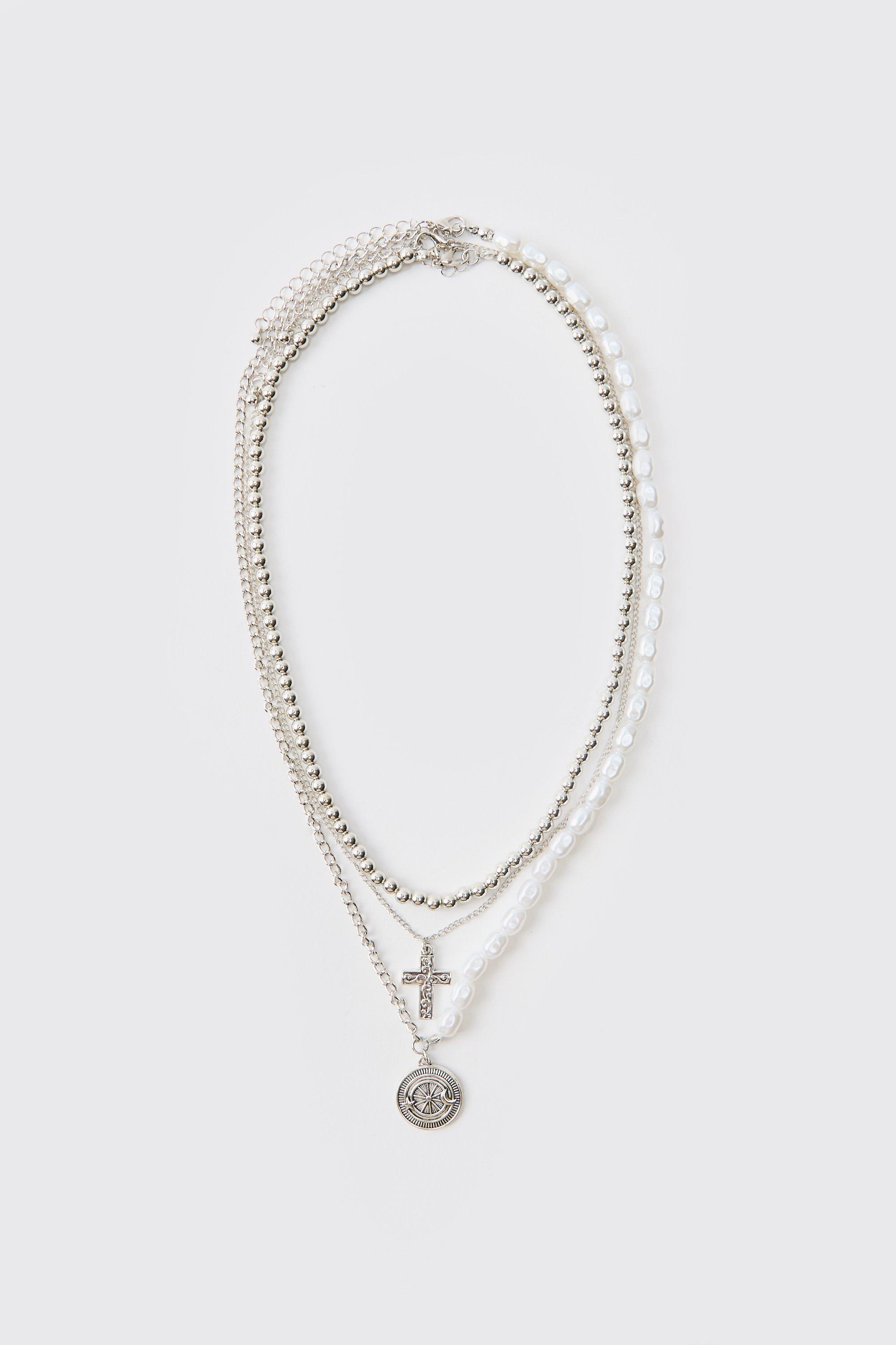 Collier à perles et pendentifs