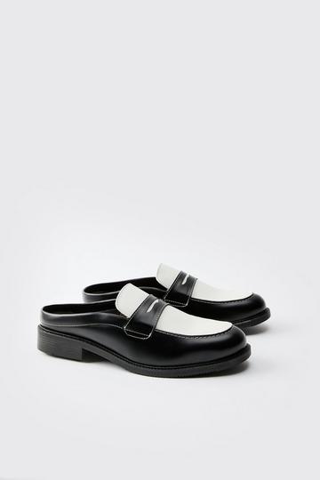 Penny Loafers Met Open Rug black