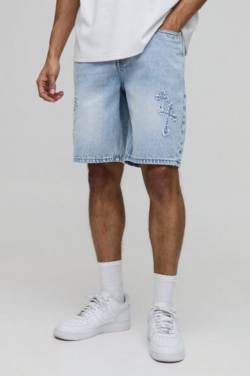Gebleekte Baggy Denim Shorts Met Blauwe Gekruiste Steentjes stonewash