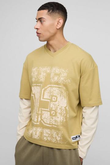 Oversized Boxy Woven Tab Faux Layer Sleeve Graphic V Neck T-Shirt khaki