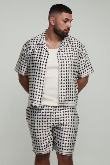Plus Oversized Geruit Satijnen Boxy Overhemd Met Korte Mouwen En Shorts Set stone