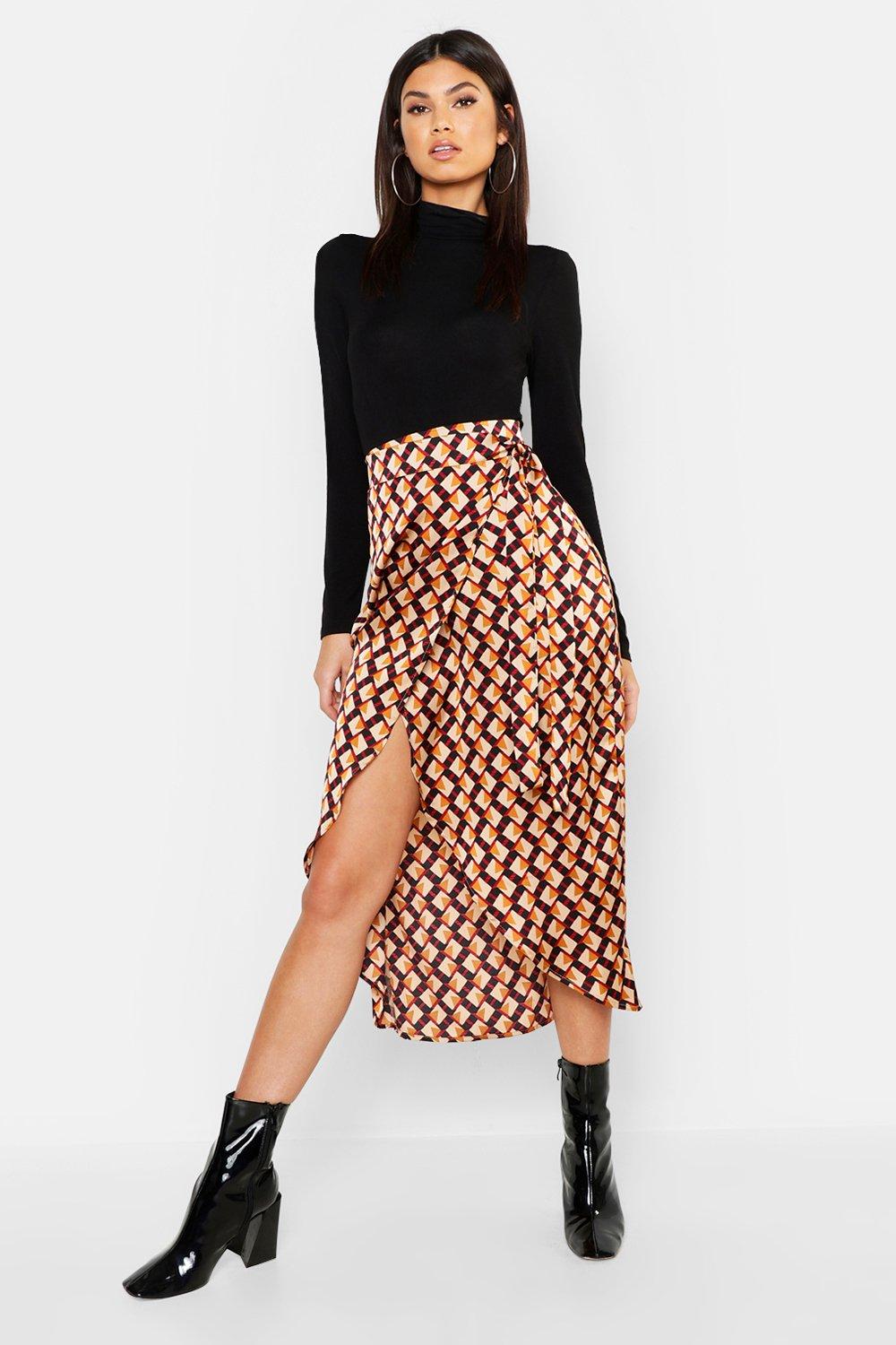 Boohoo exclusive satin wrap on sale midi skirt in spot print