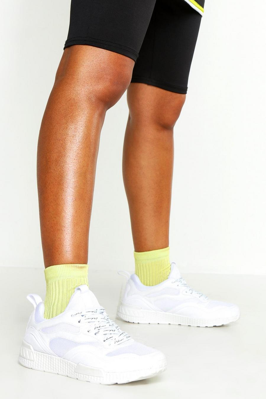 Scarpe da ginnastica sportive con lacci e stampa Woman image number 1