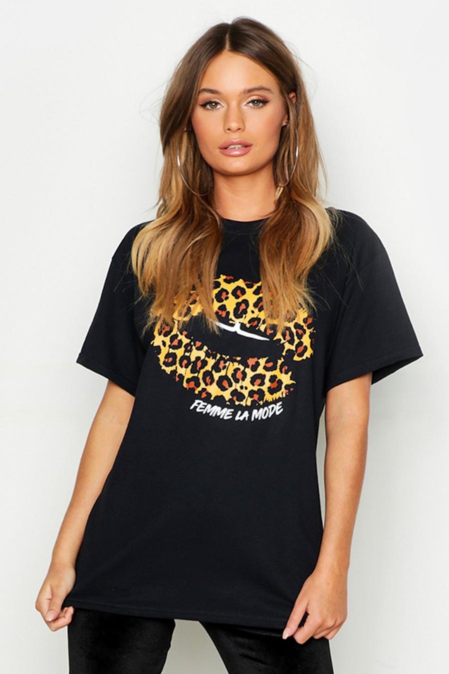Camiseta con estampado de leopardo en forma de labios y eslogan “Femme”, Negro image number 1