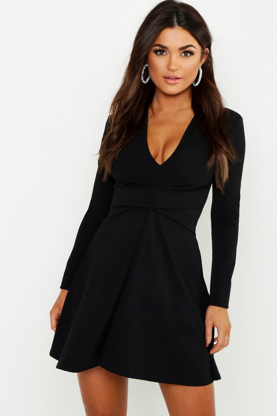 שחור שמלת סקייטר עם מחשוף עמוק ושרוול ארוך image number 1