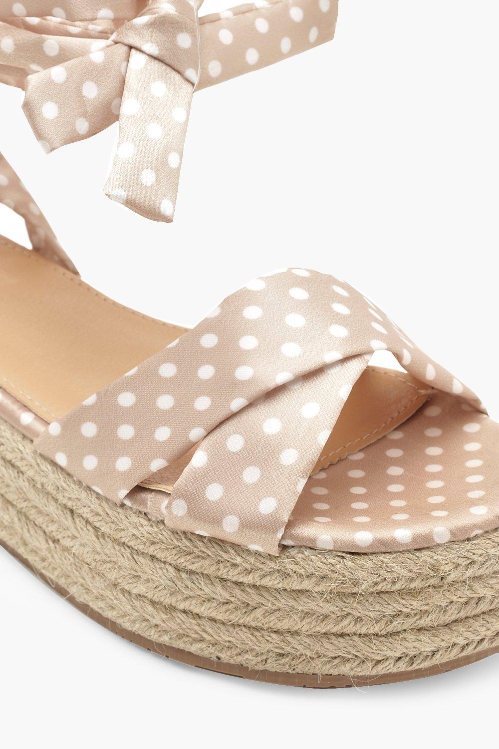 Tupfen Espadrilles Mit Plateau Sandalen Und Wickelriemchen Boohoo