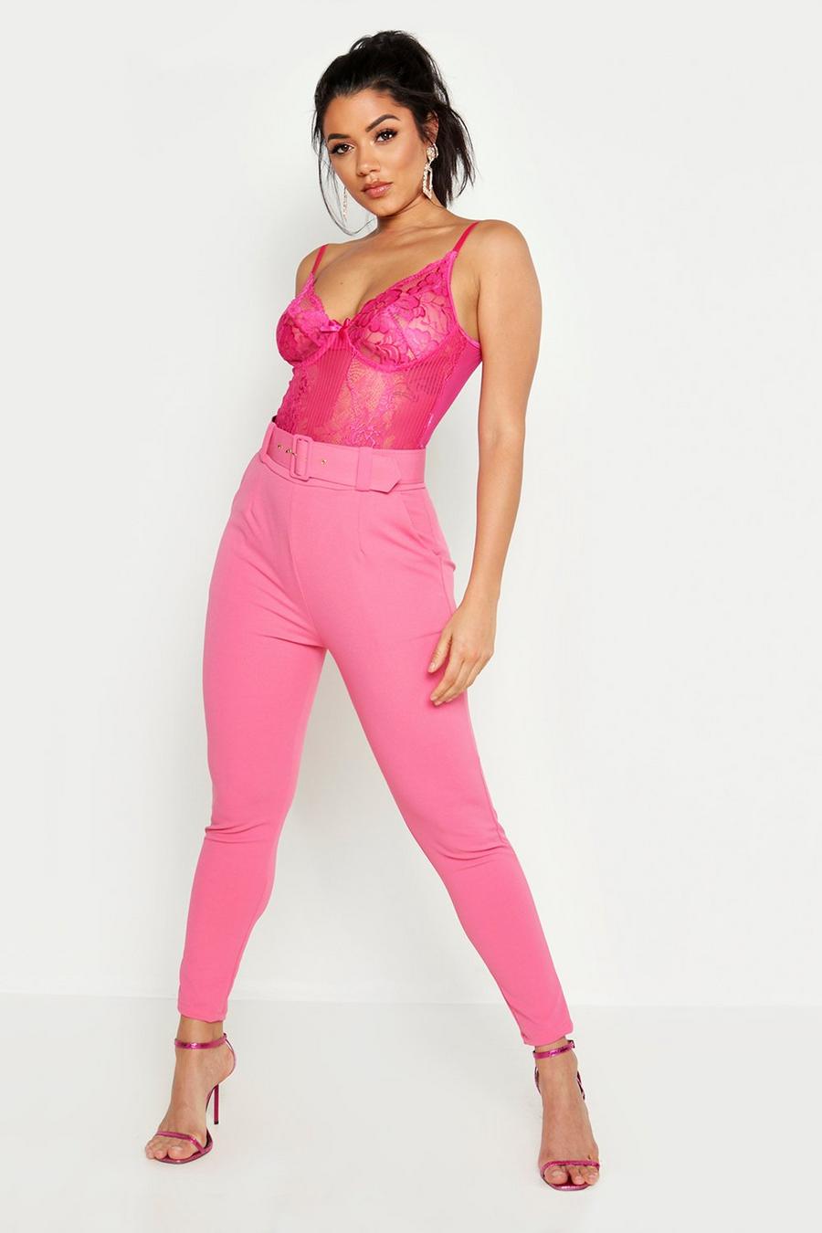 Hot pink Byxor med smal passform och hög midja med bälte image number 1