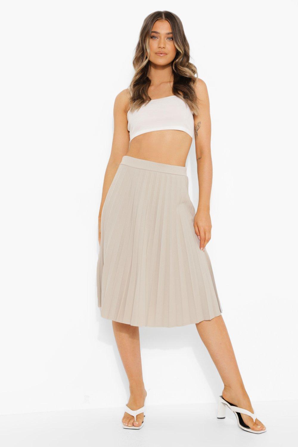 Boohoo green clearance pleated skirt