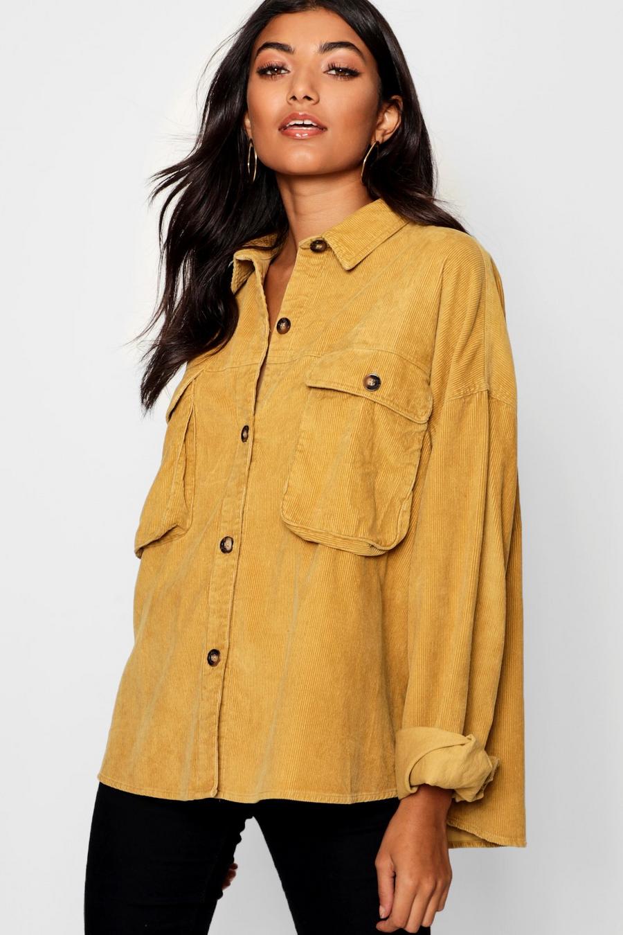 Mustard Manchesterskjorta i oversize-modell med knappar i hornimitation image number 1