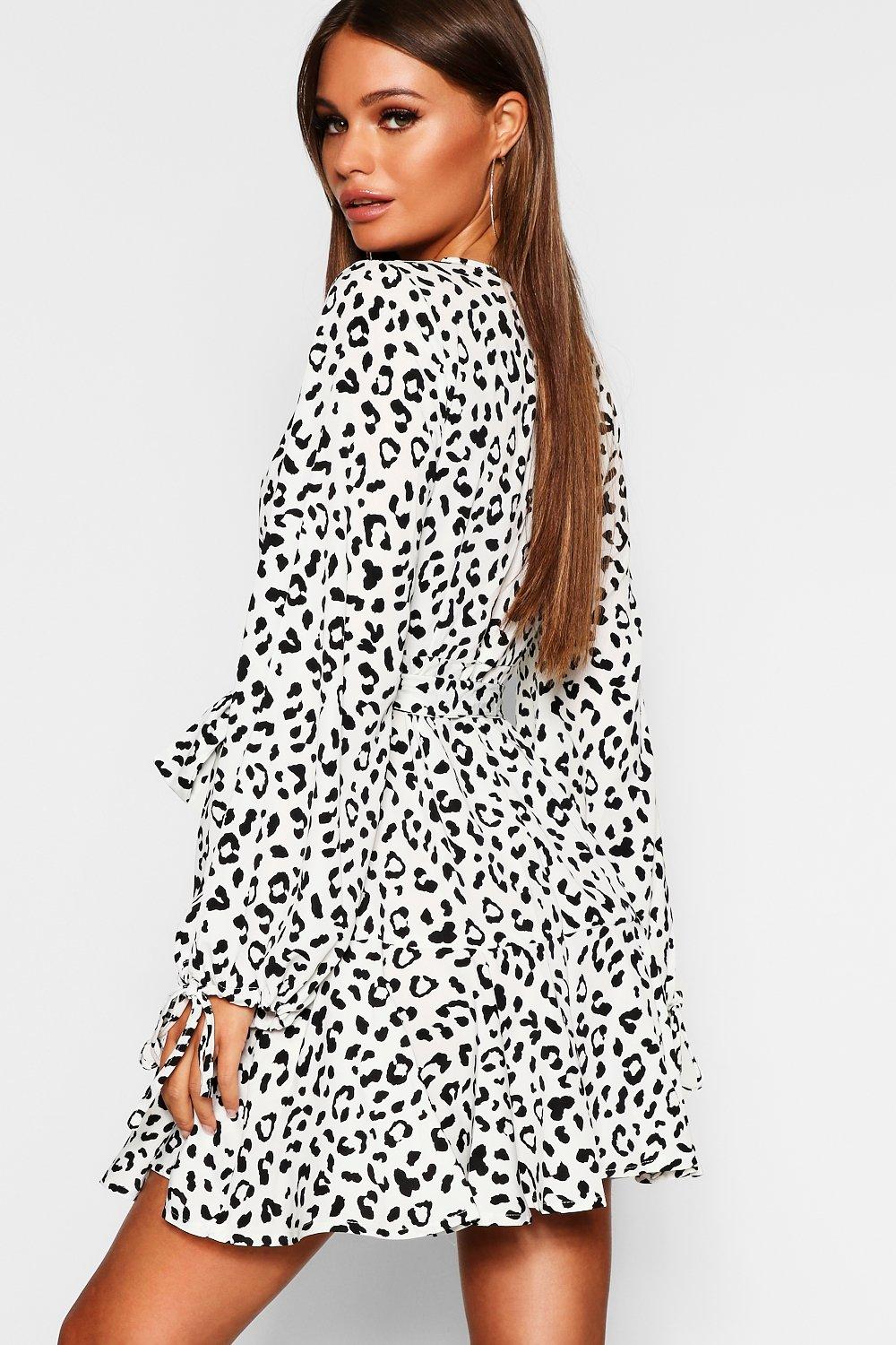 Animal print dress hot sale black and white