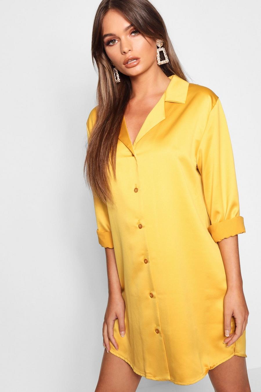 Mustard Luxe oversize skjortklänning i satin image number 1