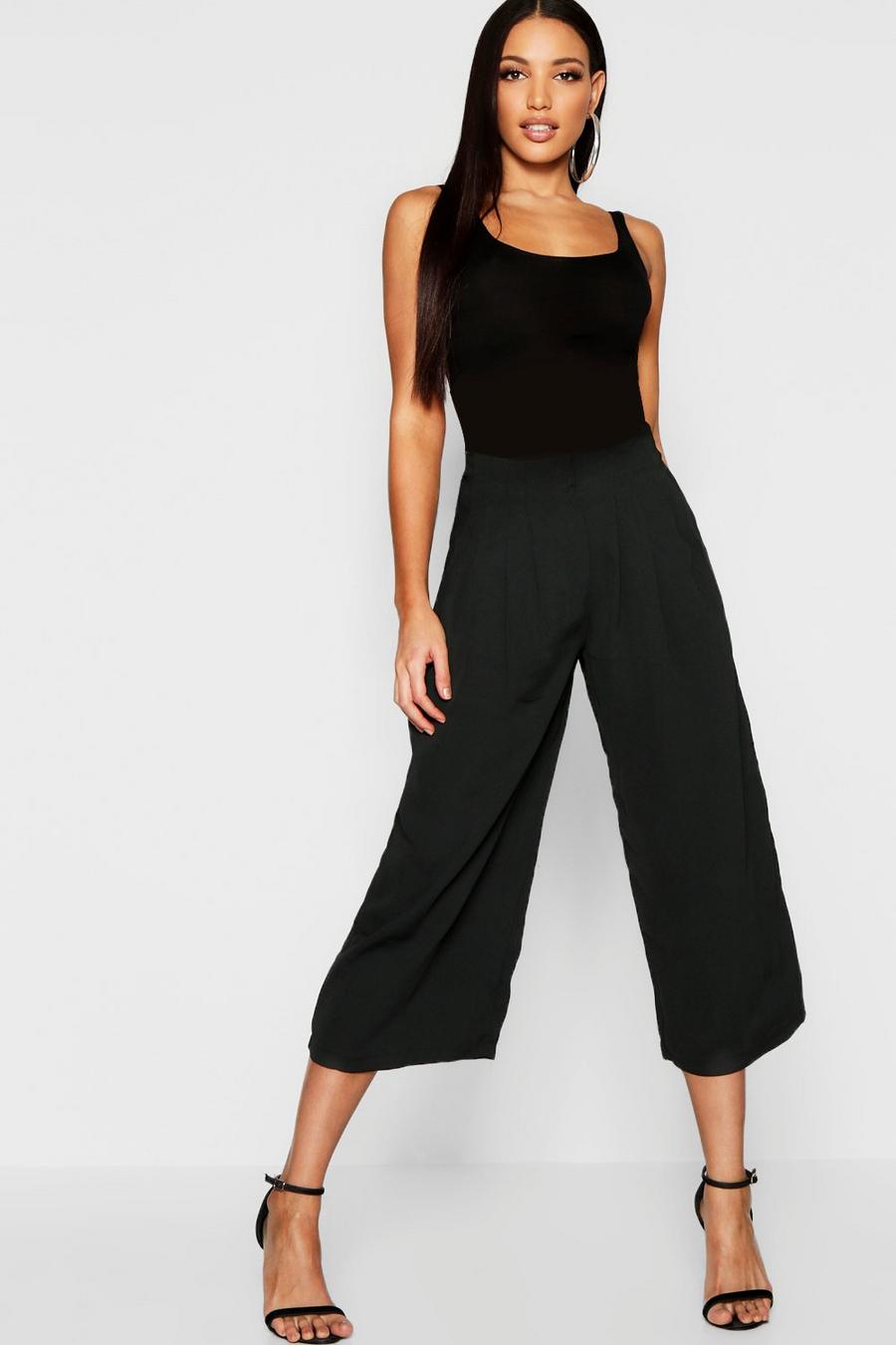 Pleated Front Woven Wide Leg Culotte image number 1
