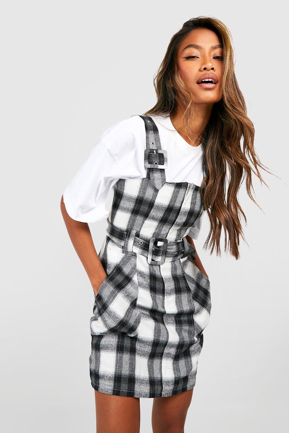 Checked Buckle Detail Pinafore Dress boohoo FI