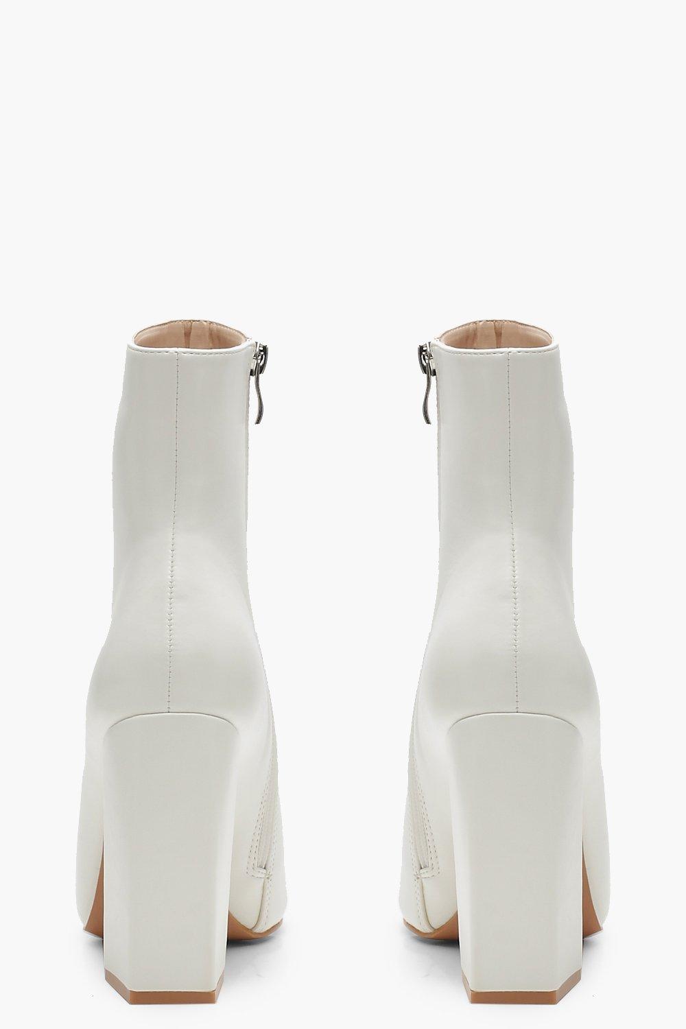 Boohoo white outlet ankle boots