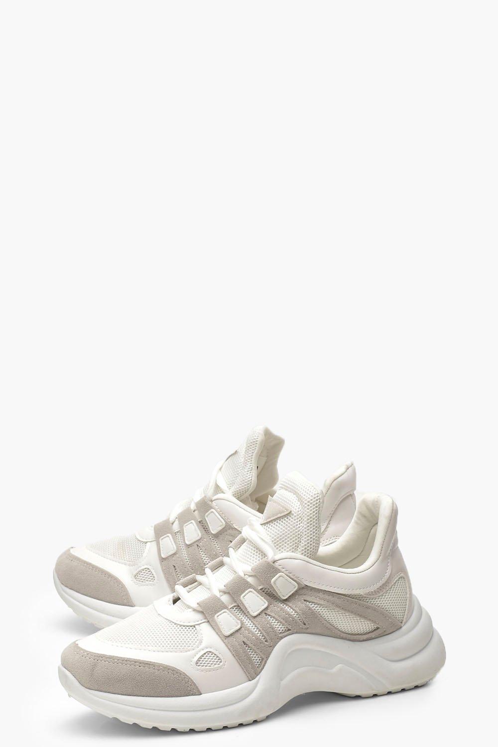 chunky tennis shoes