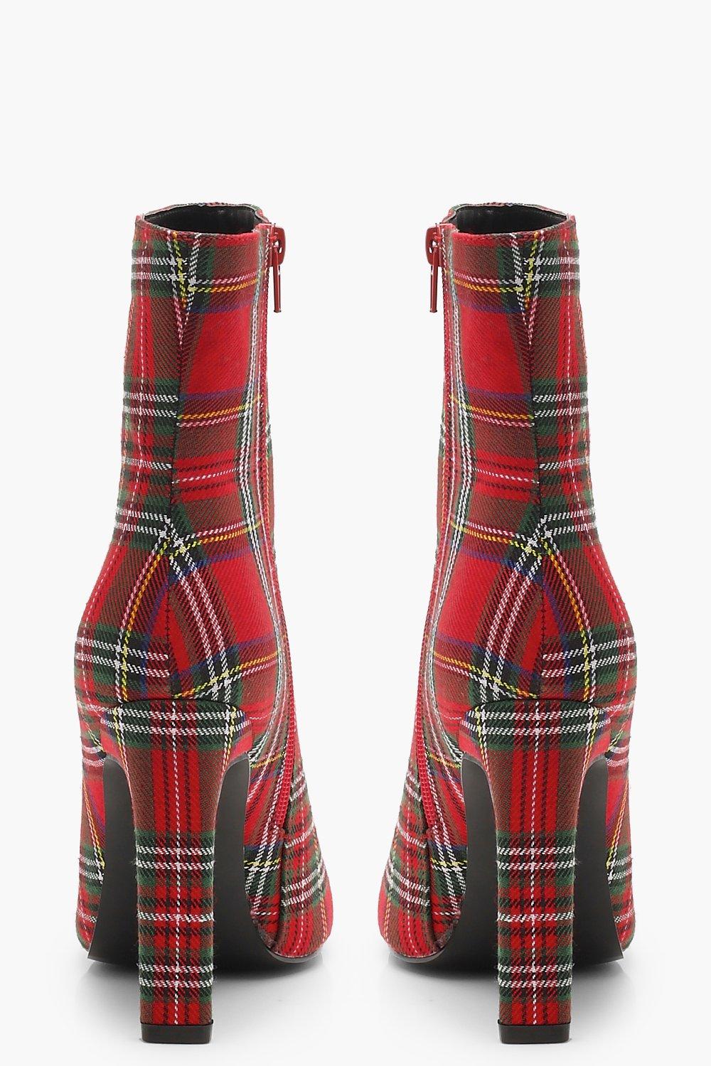 Bottes chaussettes a talons plats et carreaux tartan