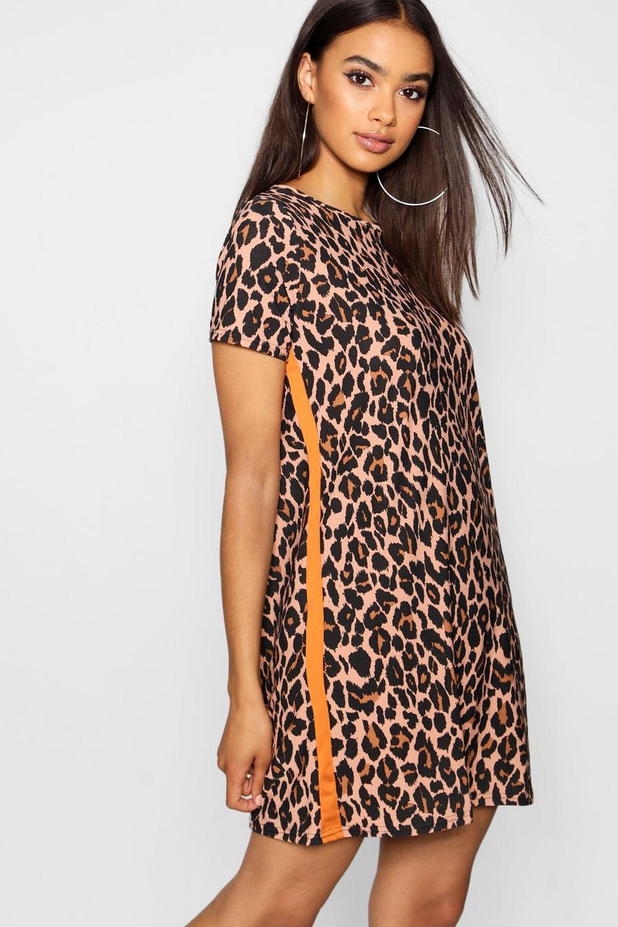 Leopardmönstrad skiftklänning med sidopanel i kontrastfärg image number 1