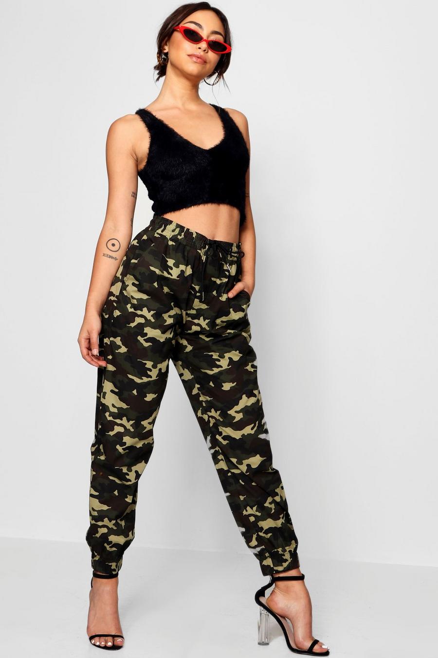 High Rise Elasticated Cuff Camo Utility Pants image number 1