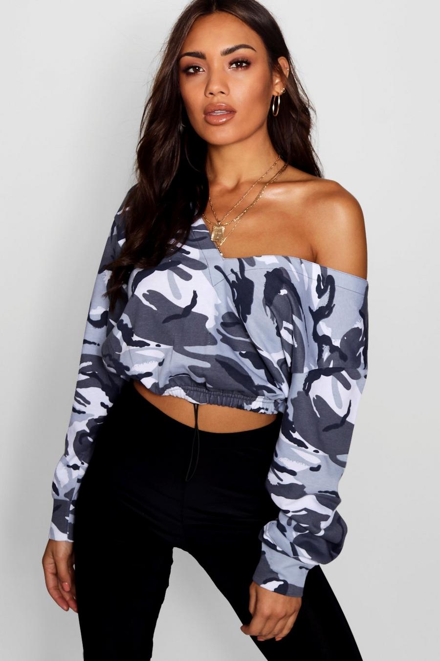 Camo Cropped Sweatshirt image number 1