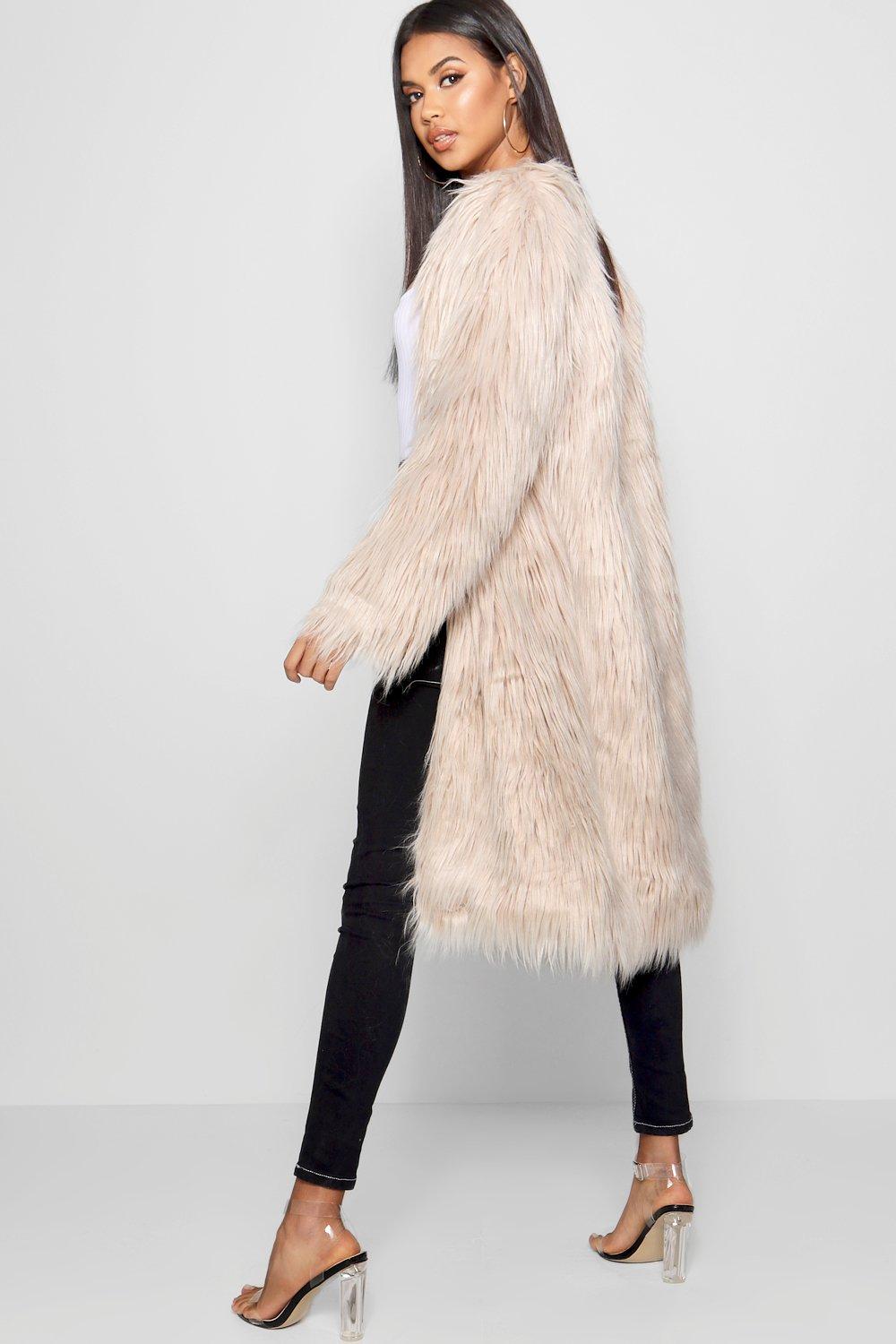 Boohoo Plus Textured Faux Fur Jacket in Natural