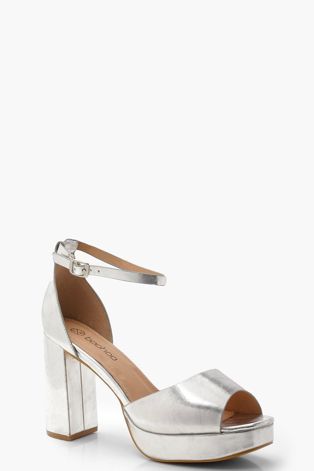 extra wide heels