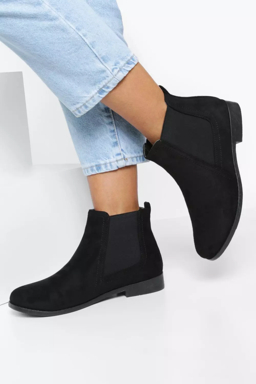 Boohoo flat 2025 chelsea boot