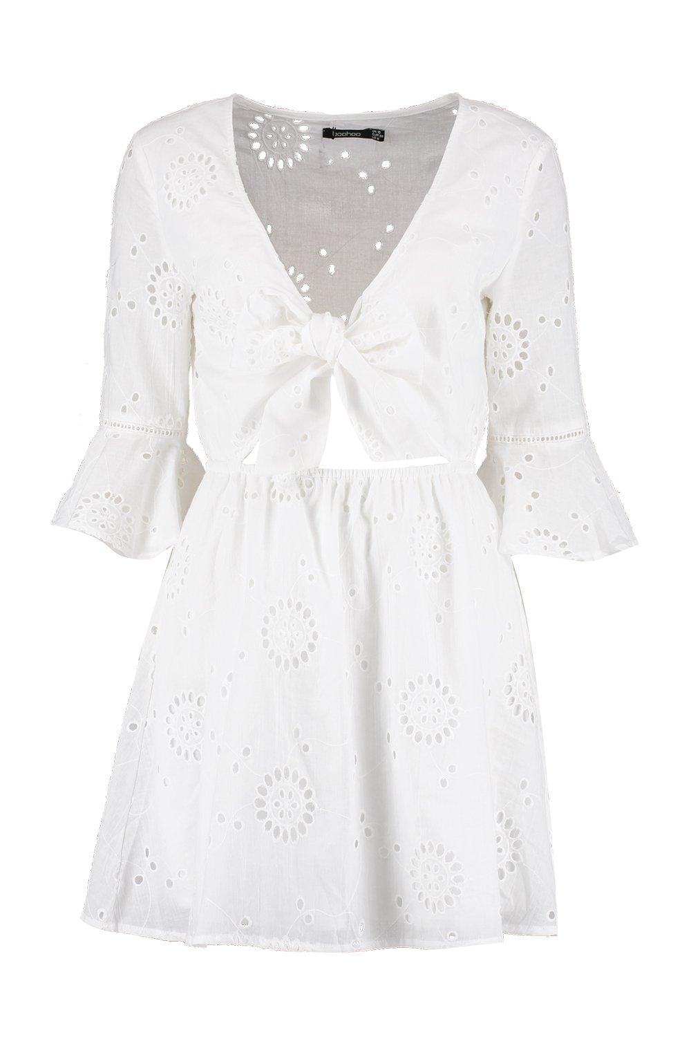 boohoo robe blanche
