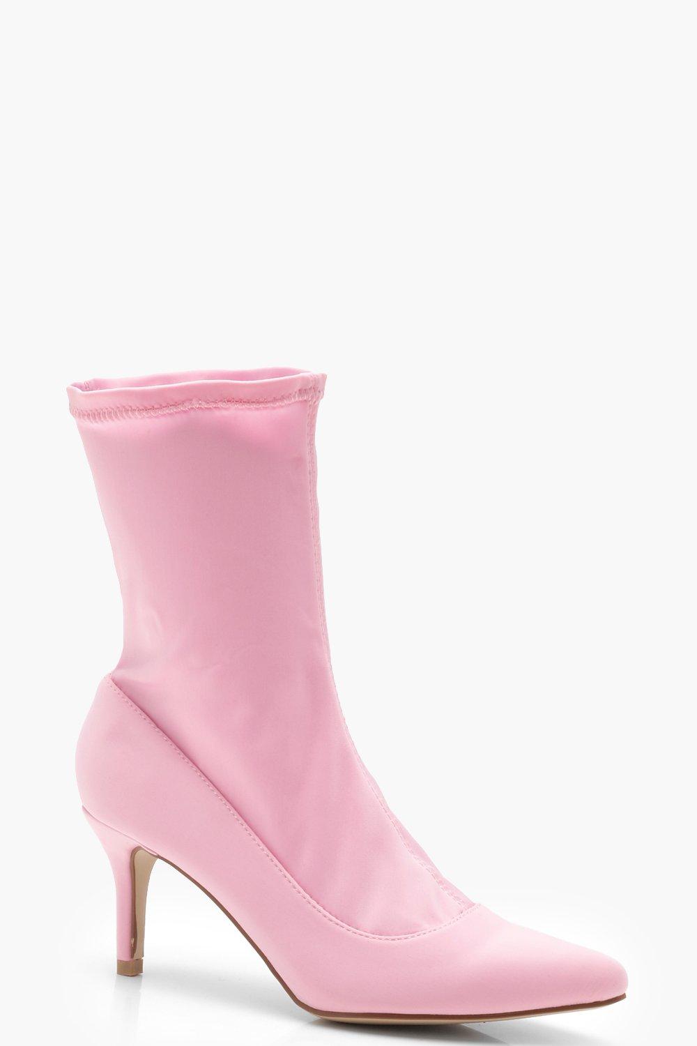 pale pink shoes low heel