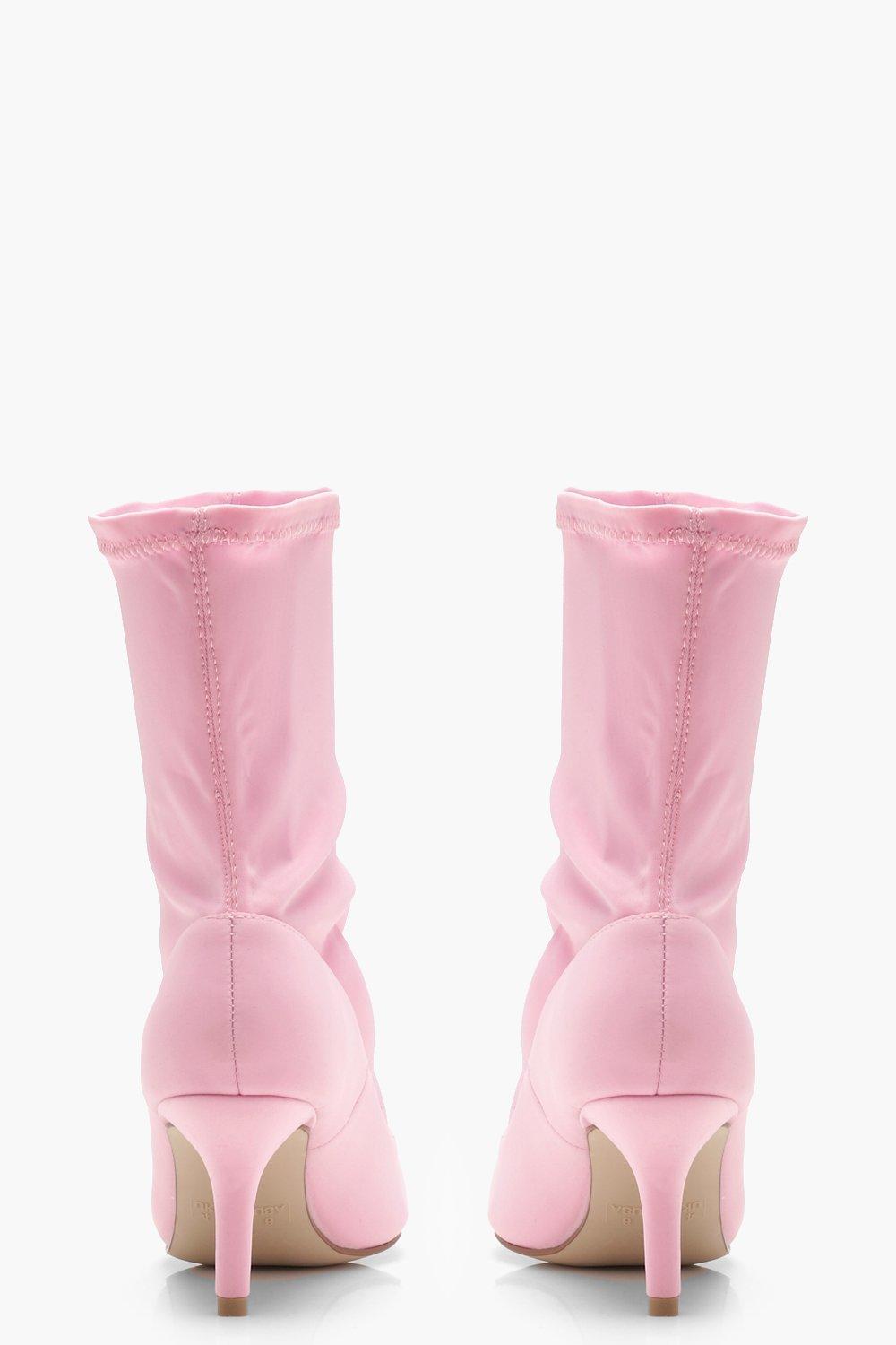 pale pink shoes low heel