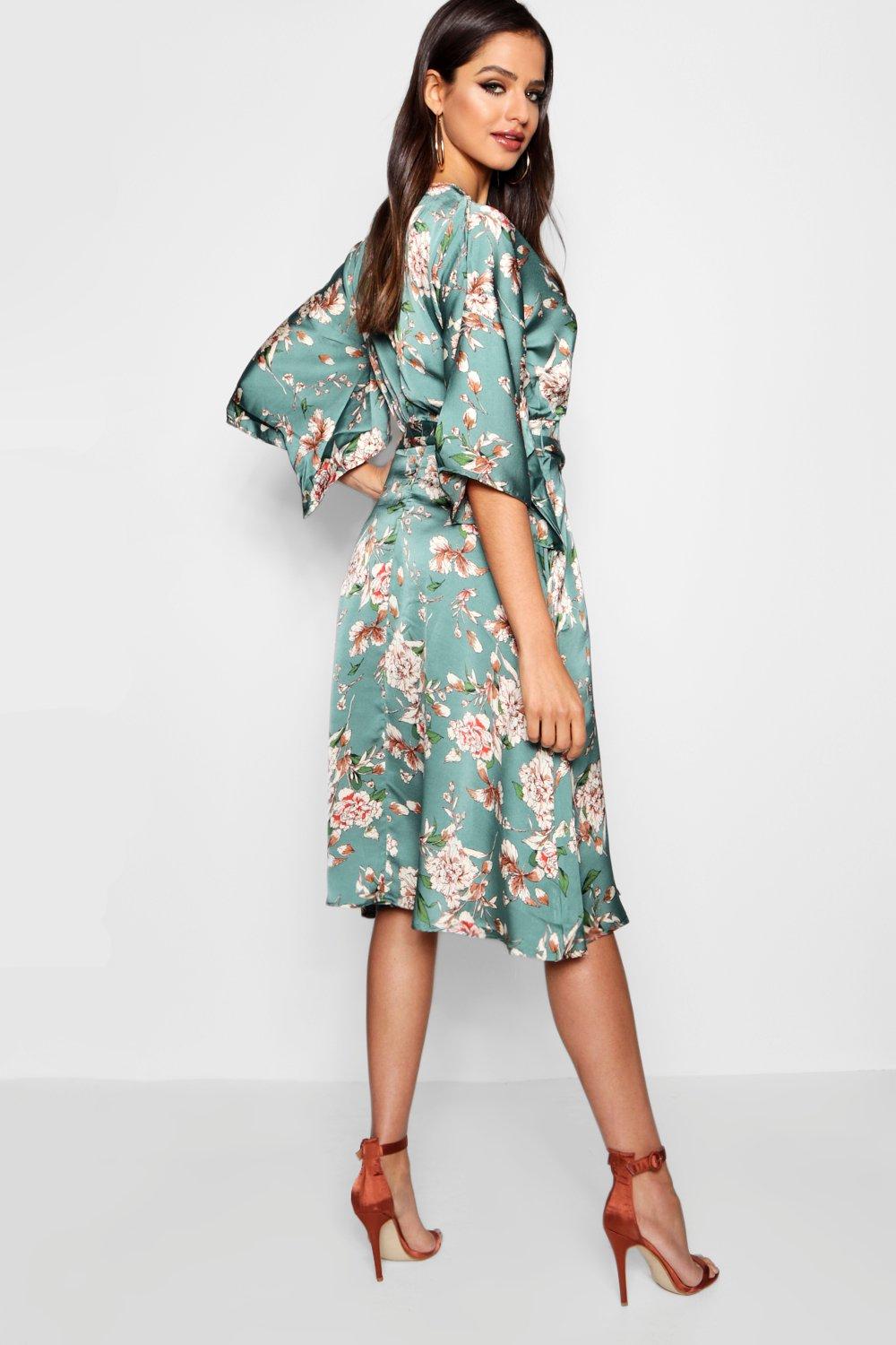 Floral batwing clearance dress