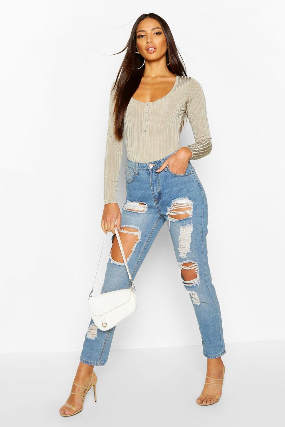 ripped mom jeans boohoo