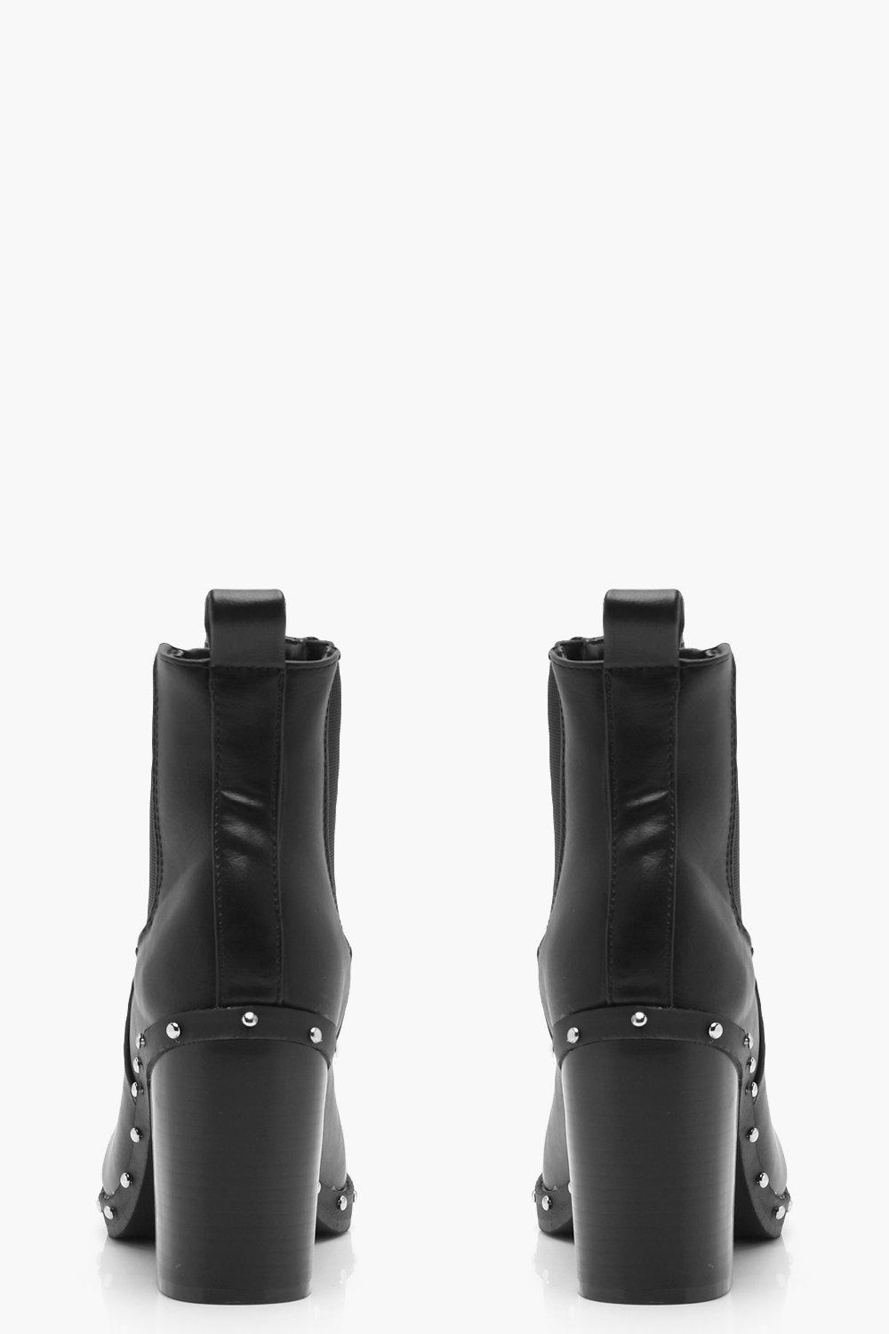 studded trim chelsea boots