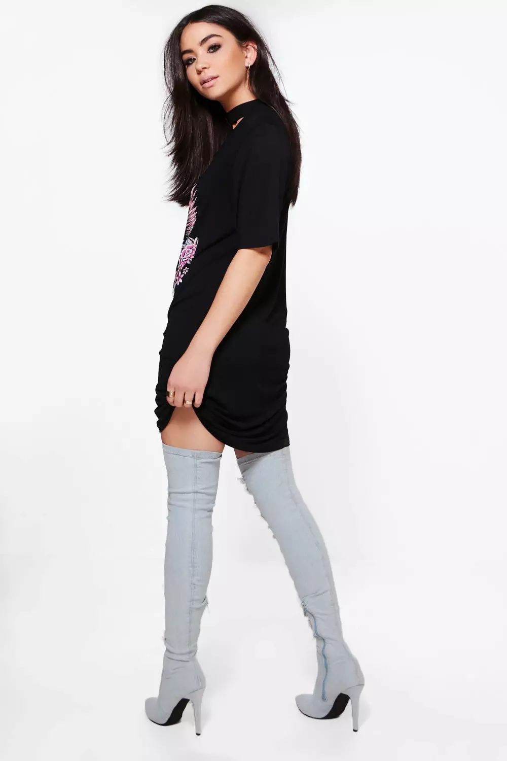 White choker cheap t shirt dress