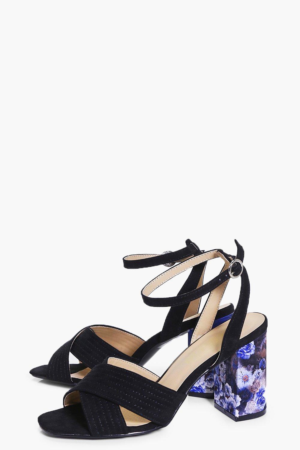 Navy hot sale heels boohoo