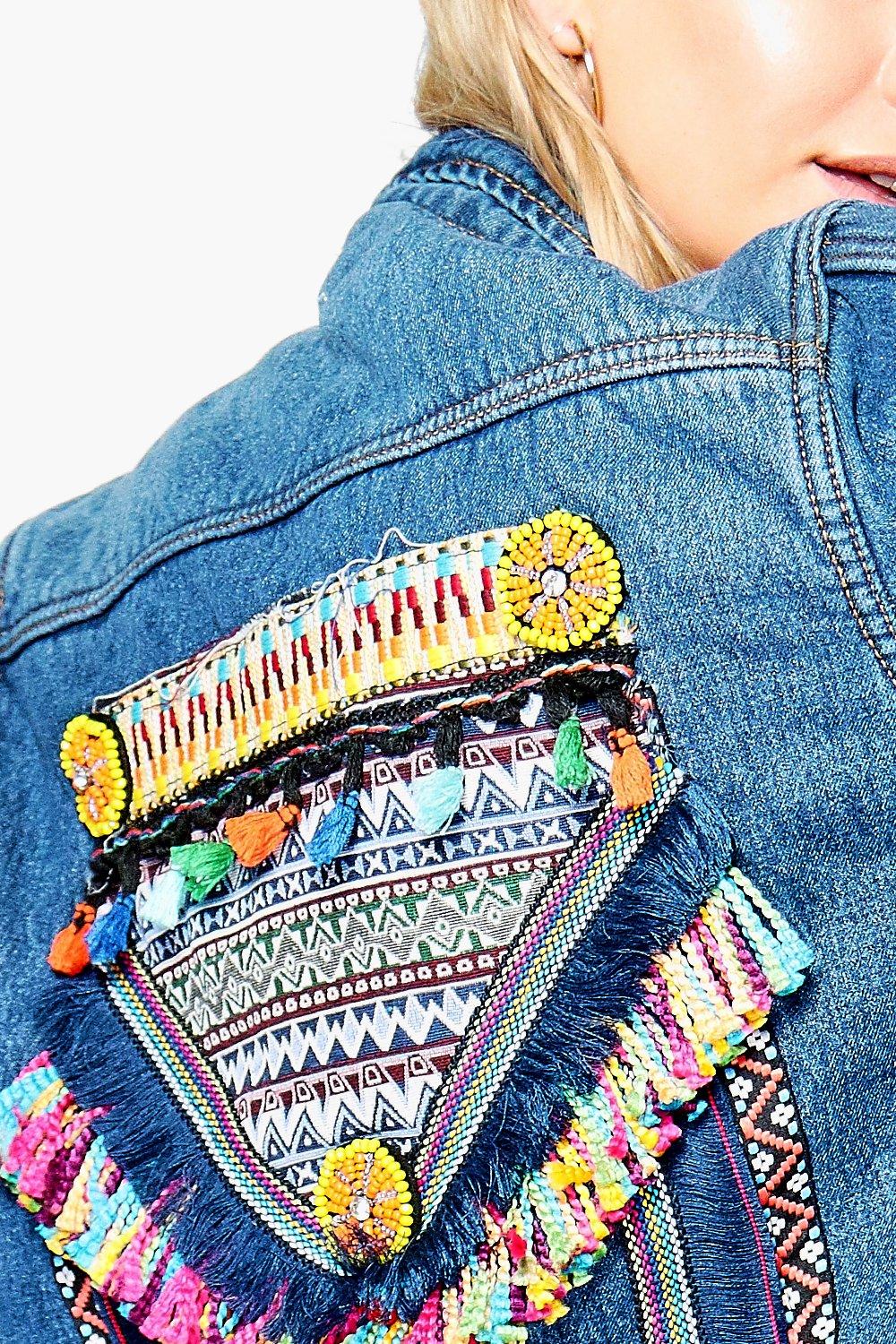 Veste en jean brodée dos femme sale