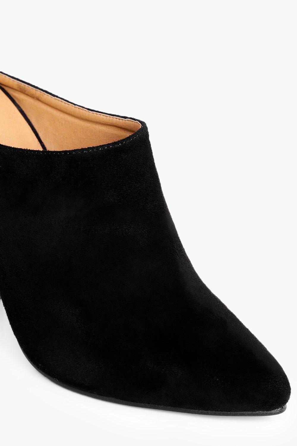 mules fermees talon
