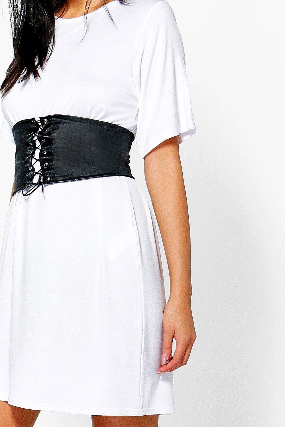 Featured image of post White T Shirt Dress With Corset Belt : A corset belt is an accessory that is used to keep your dress in proper shape, beautifying your appearance.