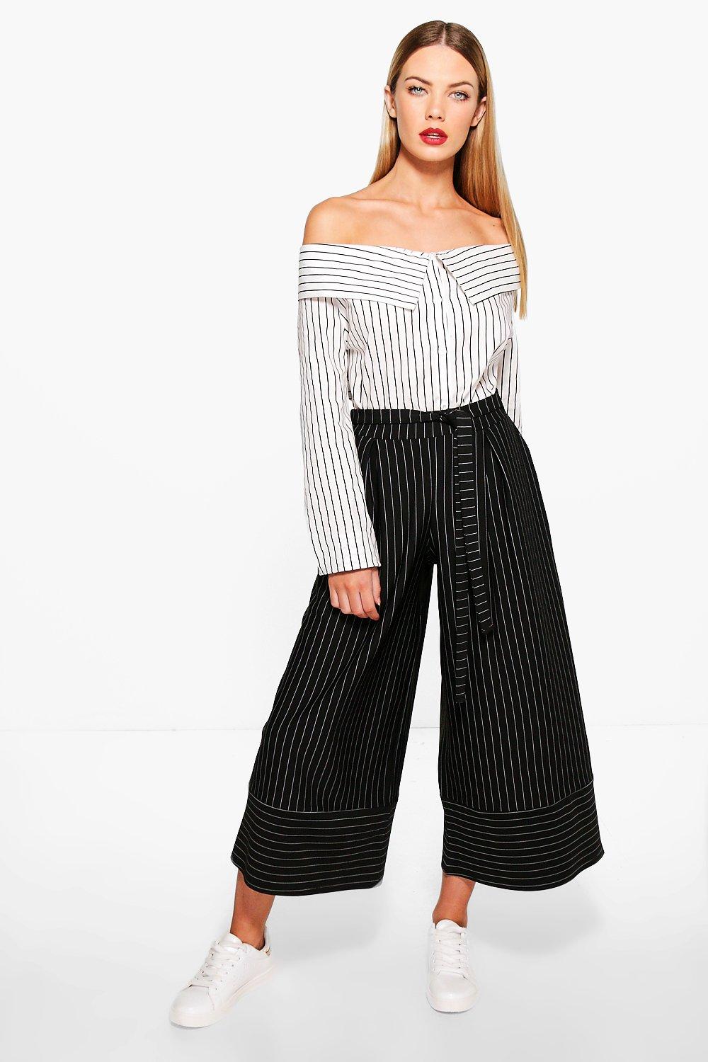 wide leg black cropped trousers