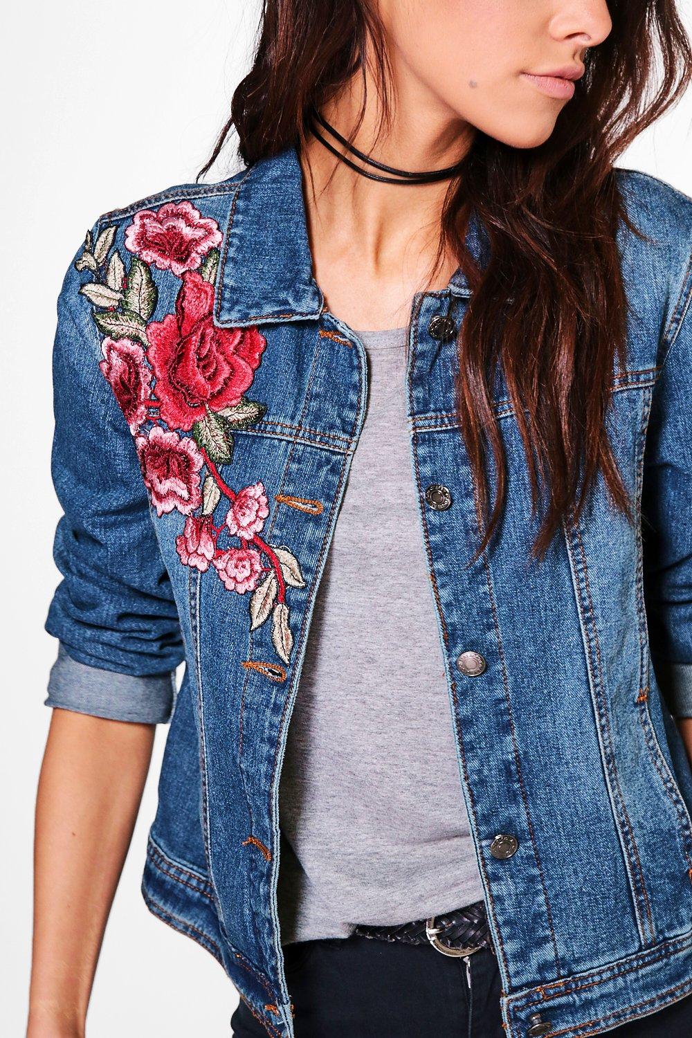 Veste en jean brodée femme sale