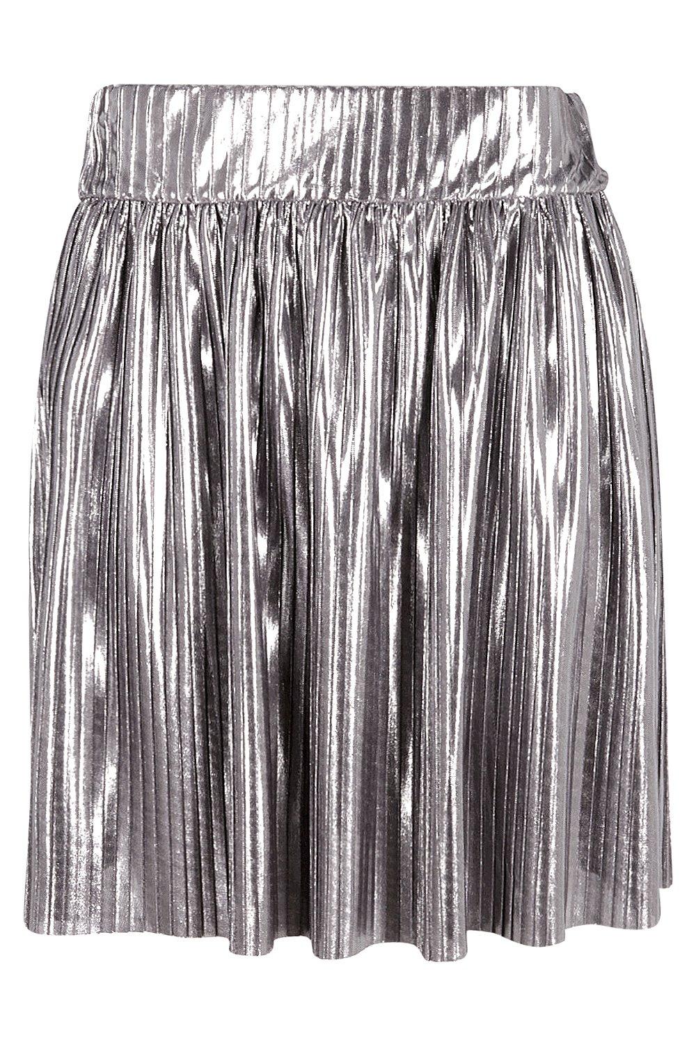 Metallic pleated skirt on sale boohoo