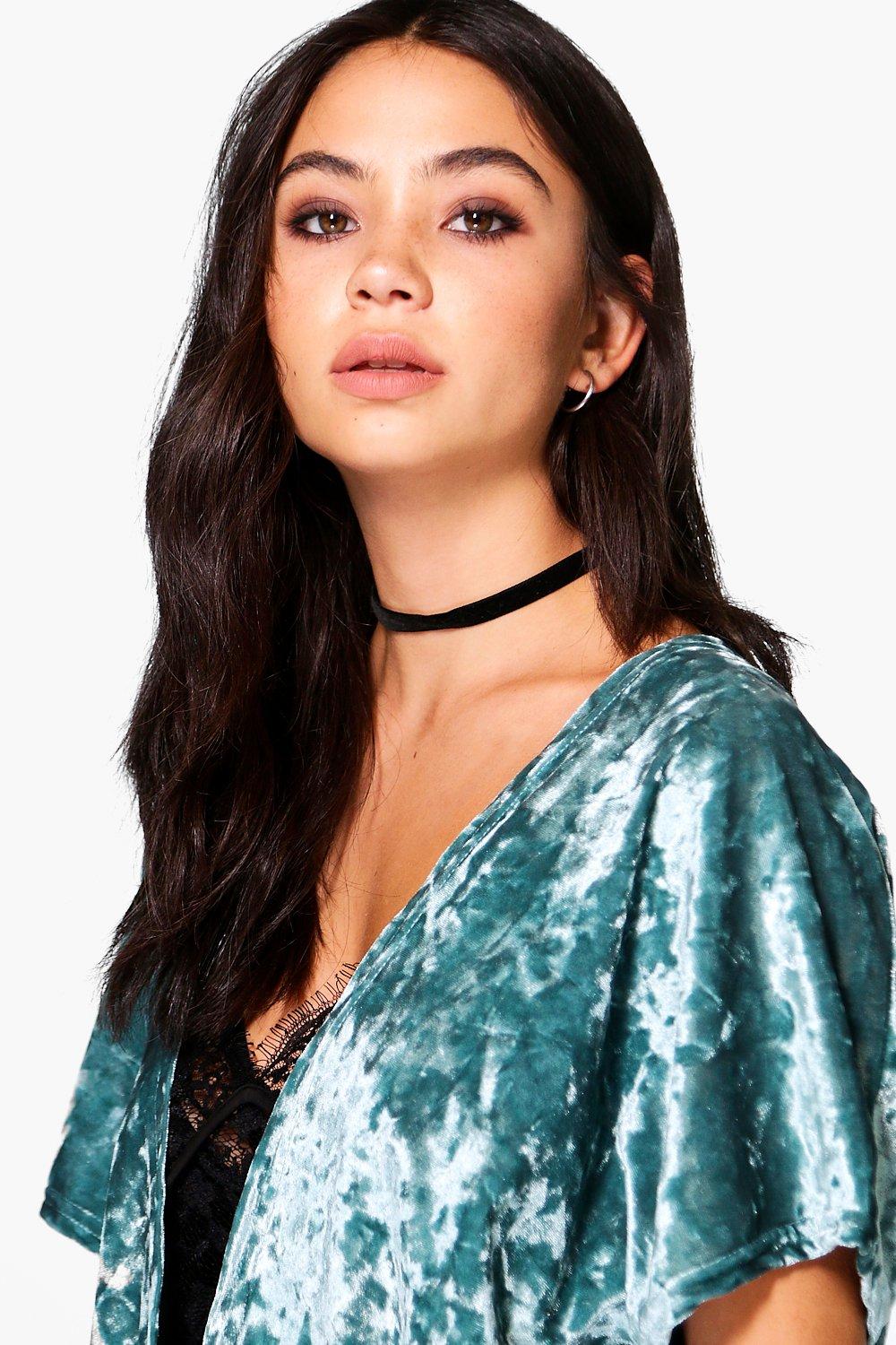 Niamh Velvet Kimono | boohoo